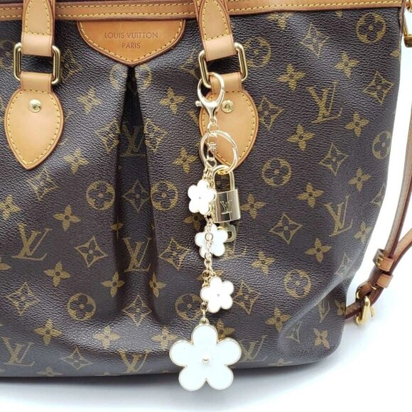 Authentic Louis Vuitton Lock & Key with unbranded Flower Bagcharm, Keycharm - Picture 2 of 6